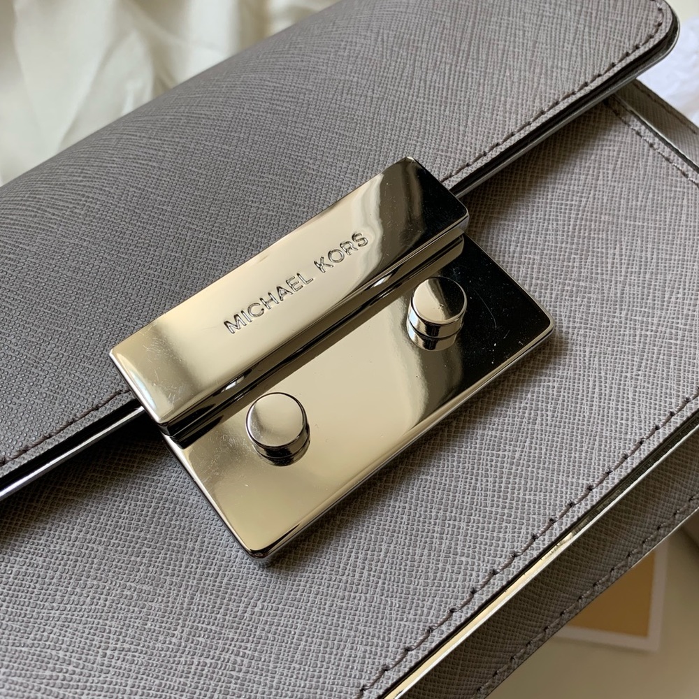 New Michael Kors Purse